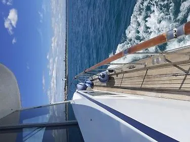 Yacht Natacha 보트호텔